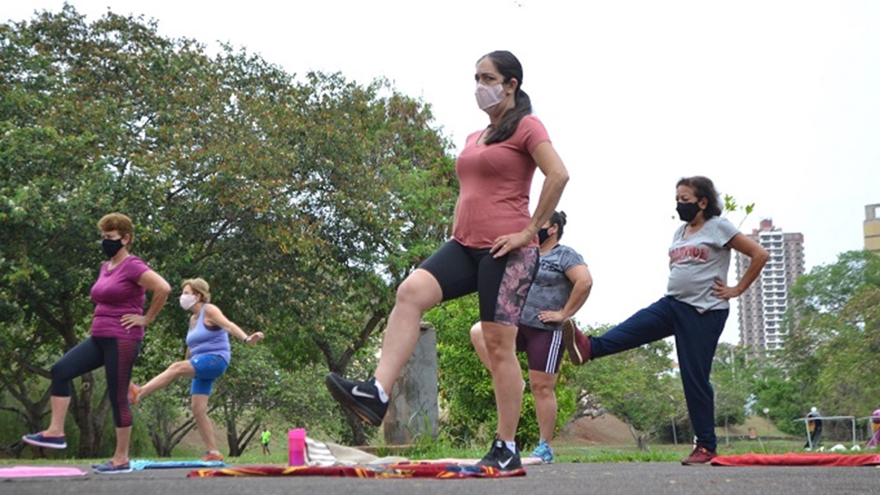 As aulas de pilates são oferecidas em diversos núcleos, entre eles o Parque da Rua do Porto