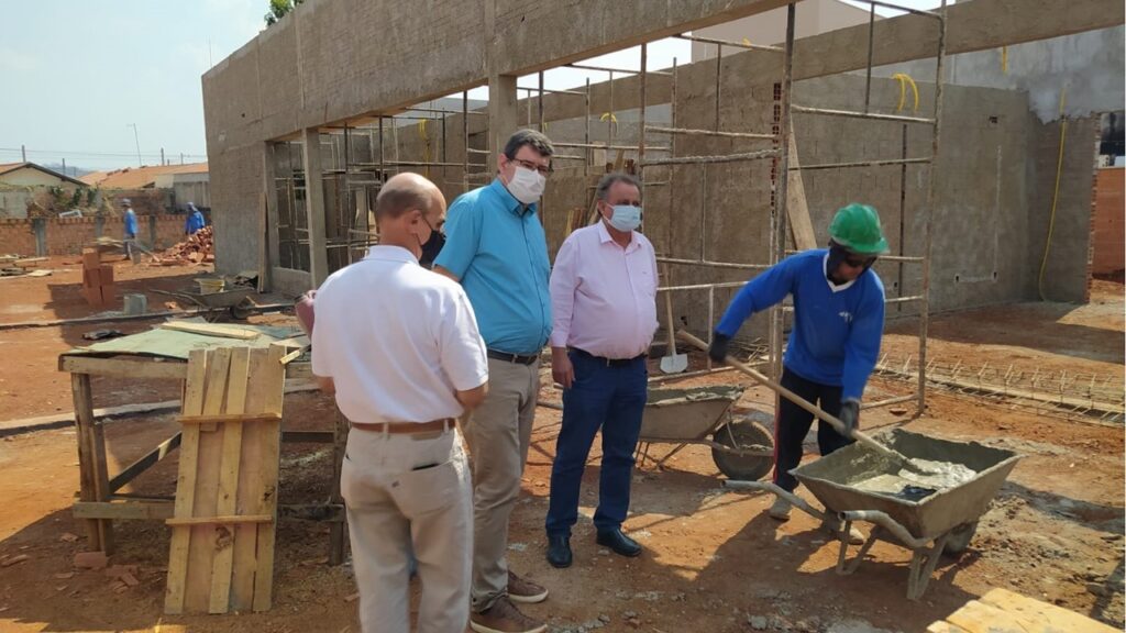 Deputado Miguel Lombardi libera recursos para obra de creche parada desde 2011 em Cordeirópolis