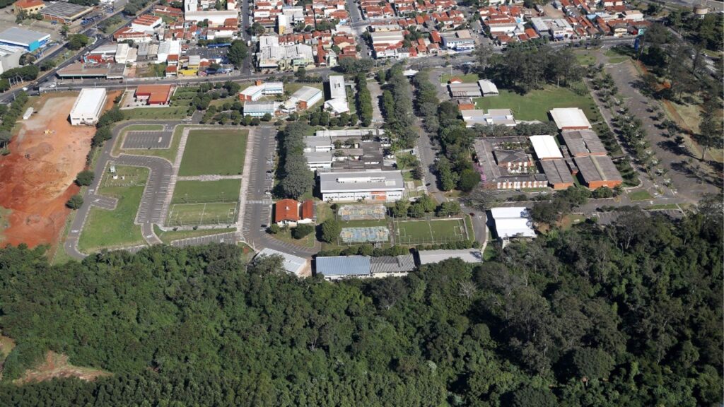 Plantio marca o Dia da Árvore na Fundação Municipal de Ensino de Piracicaba