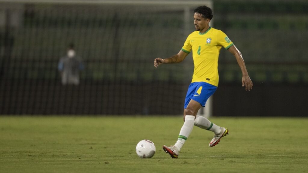 Brasil vence a lanterna Venezuela em quinta virada da era Tite na seleção