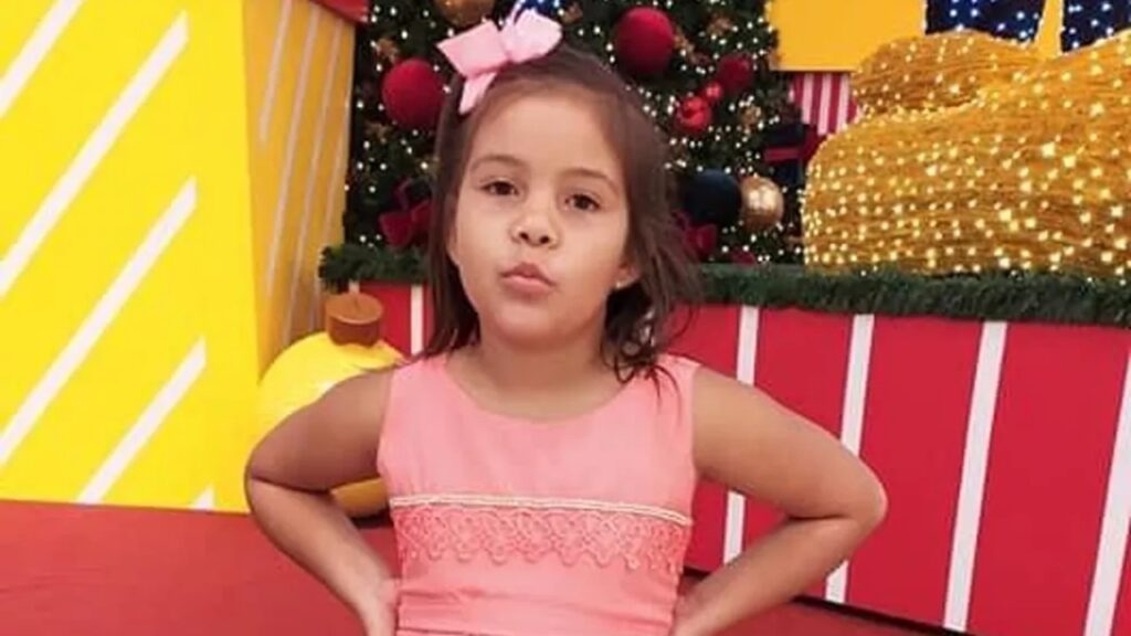 Garota de 8 anos é esmagada por muro de concreto em Recife