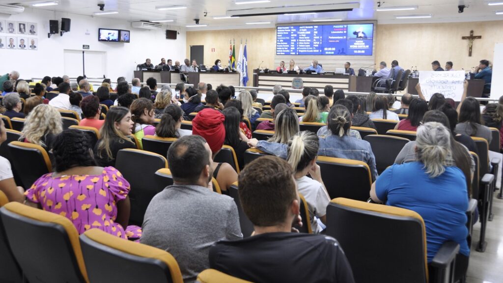 Cinco projetos são aprovados pela Câmara Municipal de Limeira nesta segunda (30)