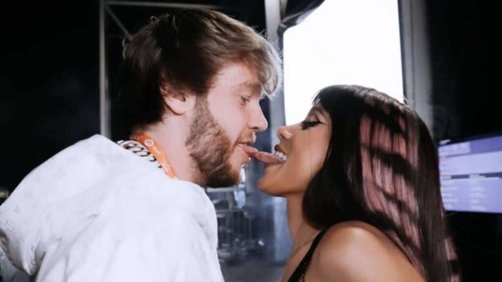 Anitta pede Murda Beatz em casamento