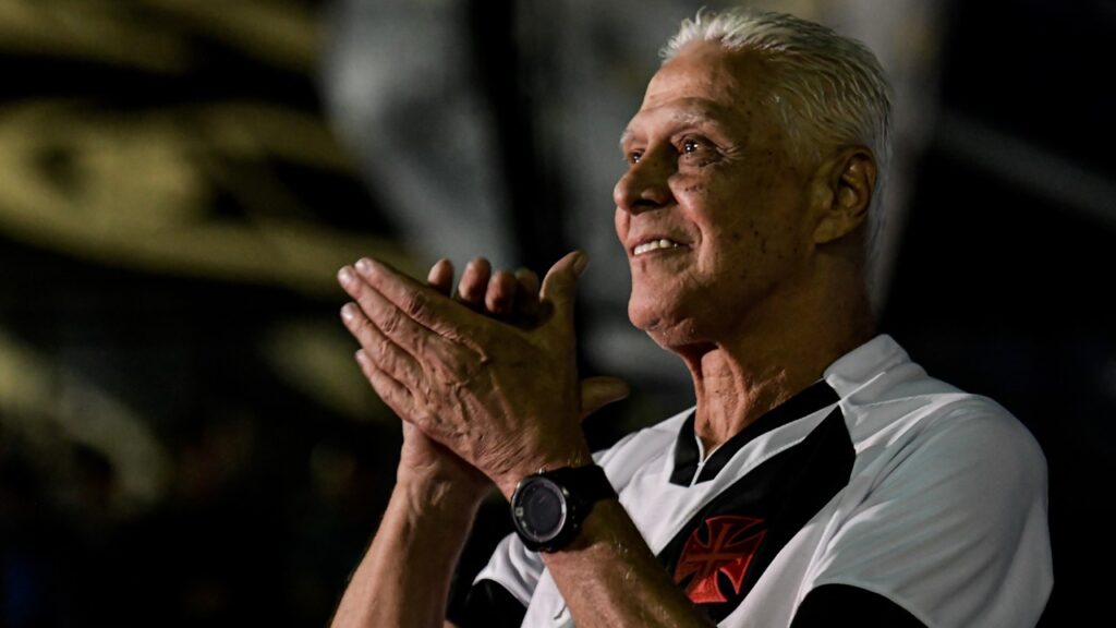 Morre Roberto Dinamite