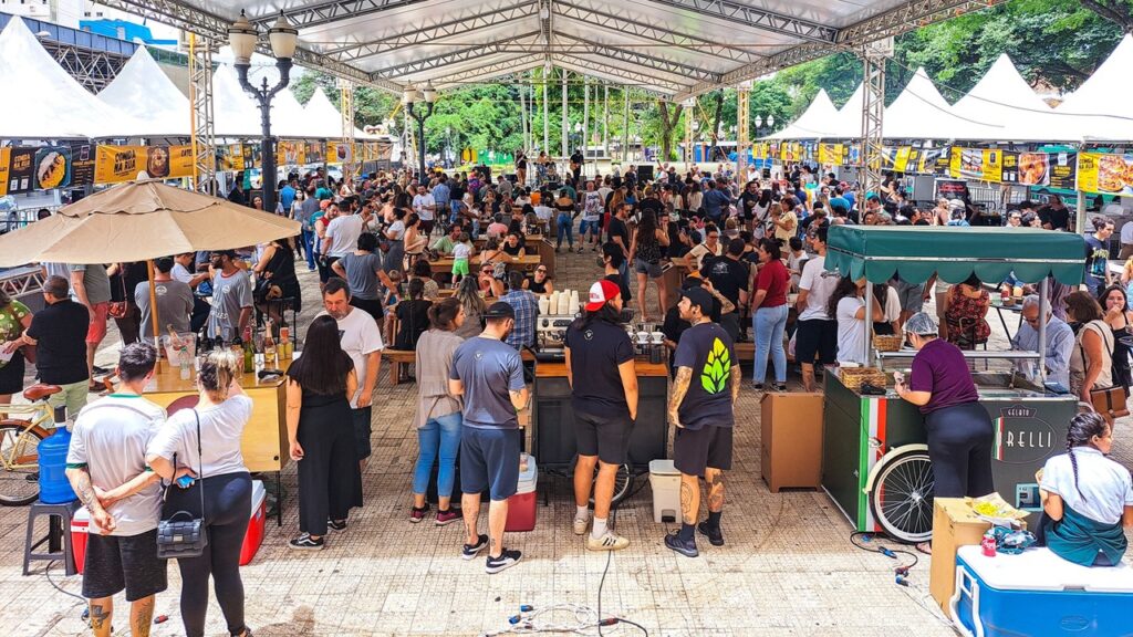 Inscrições abertas para 5ª Feira Gastronômica 'Comida na Rua' em Piracicaba Estabelecimentos gastronômicos, chefs e cervejarias têm até 28 de julho para se inscrever no popular evento culinário da cidade