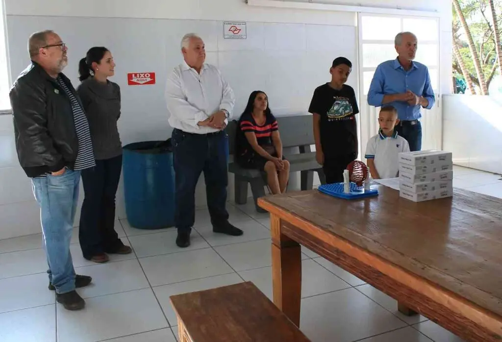 Projeto de Limeira celebra o trabalho de coletores de lixo pela arte infantil