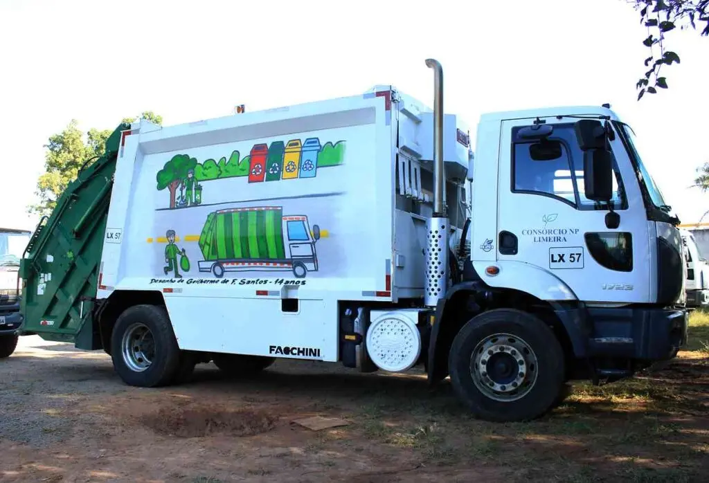 Projeto de Limeira celebra o trabalho de coletores de lixo pela arte infantil