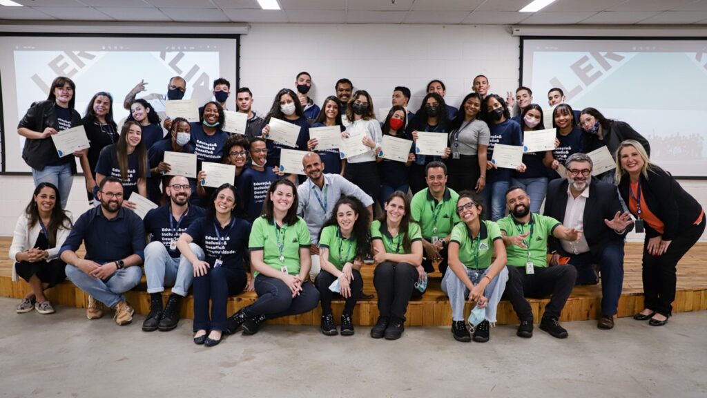 Espro e LEROY MERLIN oferecem curso profissionalizante gratuito em Campinas Projeto Formar é voltado à capacitação de jovens de 17 a 22 anos de idade em situação de vulnerabilidade social; inscrições devem ser feitas online