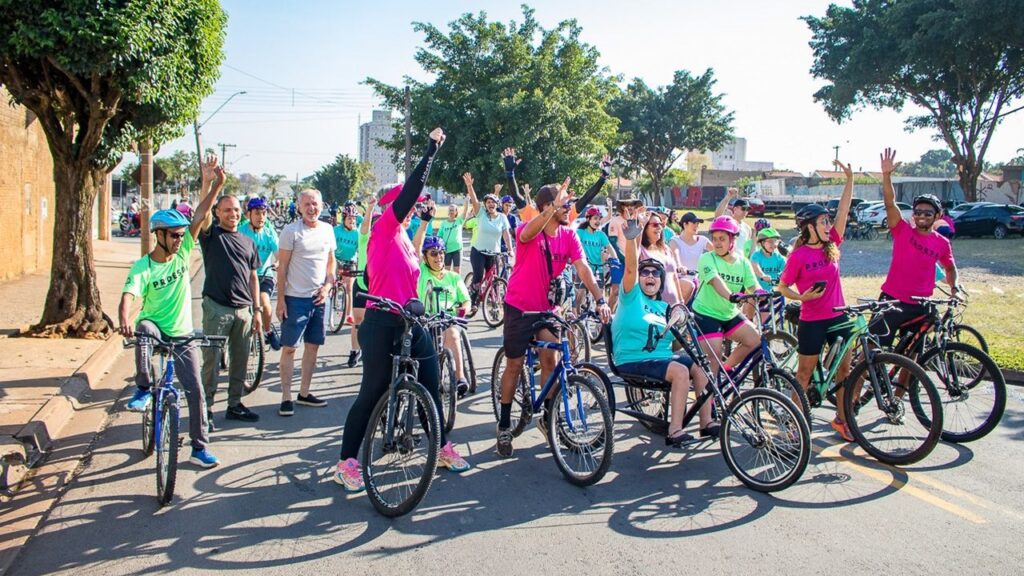 Prefeito Mario Botion celebra 4º Passeio Ciclístico da Família Proesa