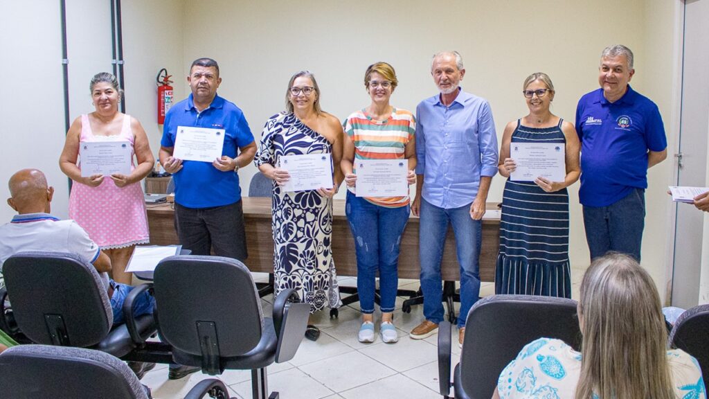 Prefeito Mario Botion participa de homenagem aos novos aposentados no IPML