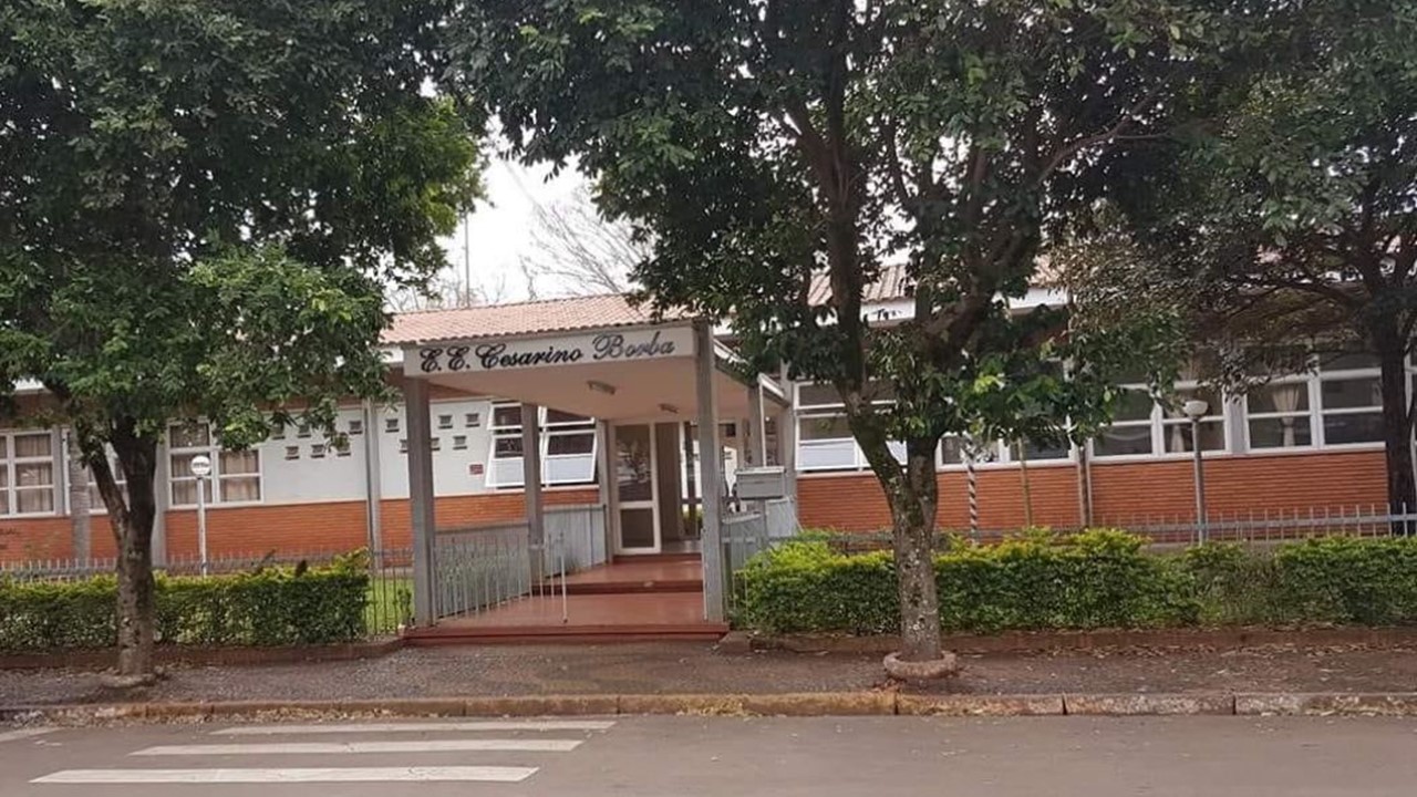 escola estadual cesarino borba iracemápolis