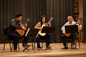 Violões-Artes-e-Trio