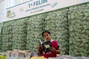 Estudantes participam do segundo dia da 1ª Feira Literária Municipal