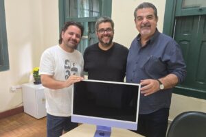 Associação doa iMac para fortalecer o Salão de Humor de Piracicaba