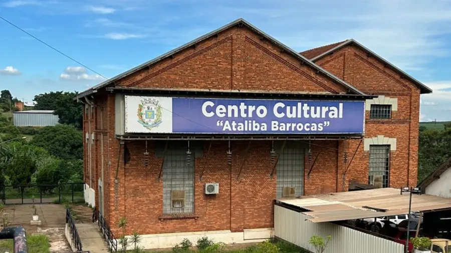 Teatro João Pacífico em Cordeirópolis é interditado por problemas estruturais
