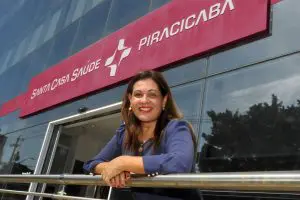 O evento está sendo organizado pelo Serviço Social da Operadora; no destaque a assistente social Andréia Luciene Rodrigues